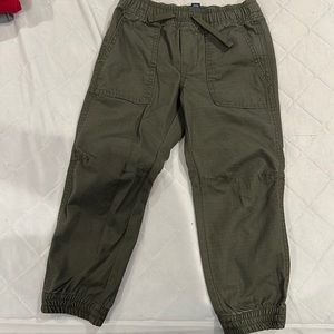 Polo hunter green jogger style pants size 3t. Hardly used